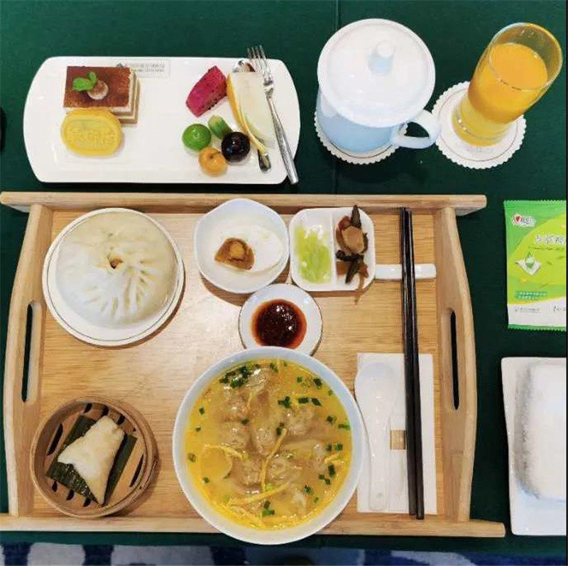 小馄饨大肉包